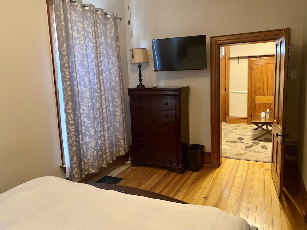Captain Wohlt Inn Hermann Ngoại thất bức ảnh